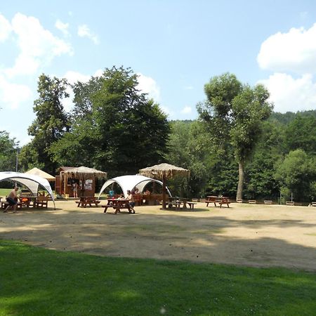Hotel Sazavsky Ostrov Sazava  Bagian luar foto