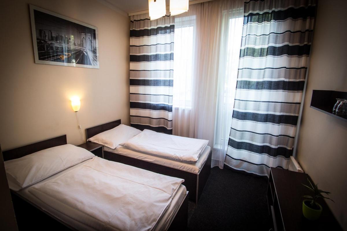 Hotel Sazavsky Ostrov Sazava  Bagian luar foto