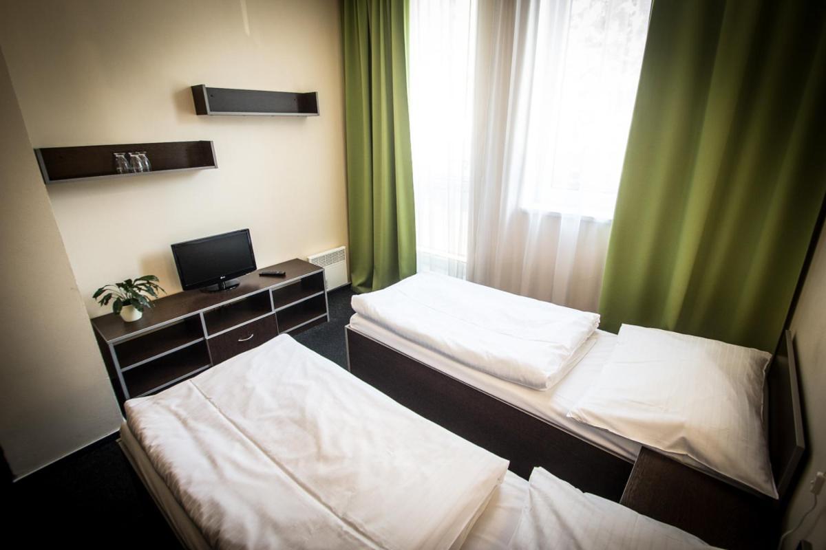Hotel Sazavsky Ostrov Sazava  Bagian luar foto